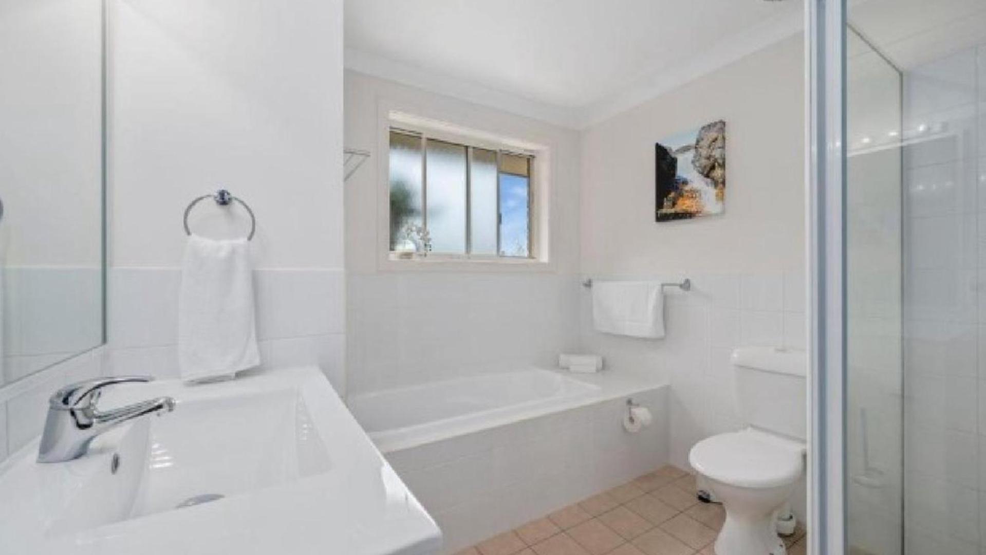 Pet Friendly, Telsa Charger, Sleeps 6, Bbq Villa Coffs Harbour Eksteriør bilde